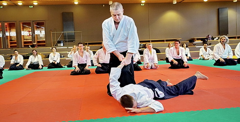  Alain Peyrache est le maitre du dojo aïkido Lyon Tassin 69  